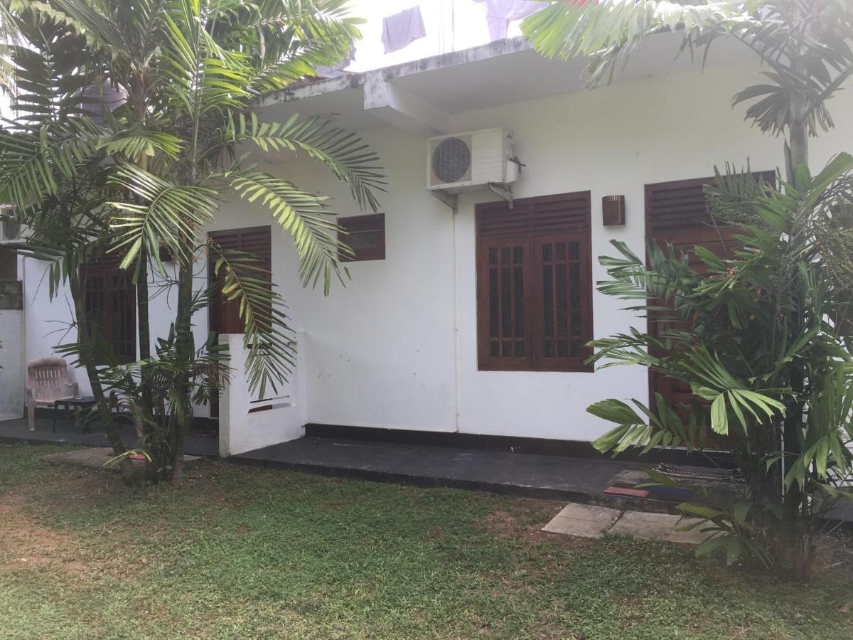 Family Guest House Mirissa Εξωτερικό φωτογραφία
