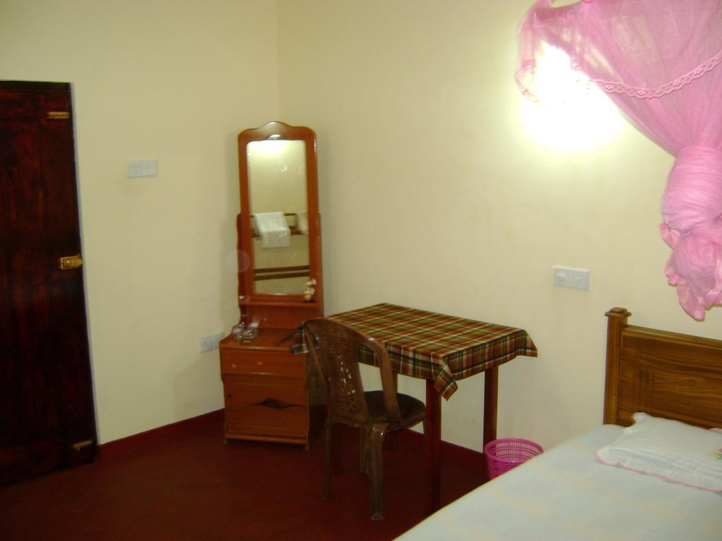 Family Guest House Mirissa Εξωτερικό φωτογραφία