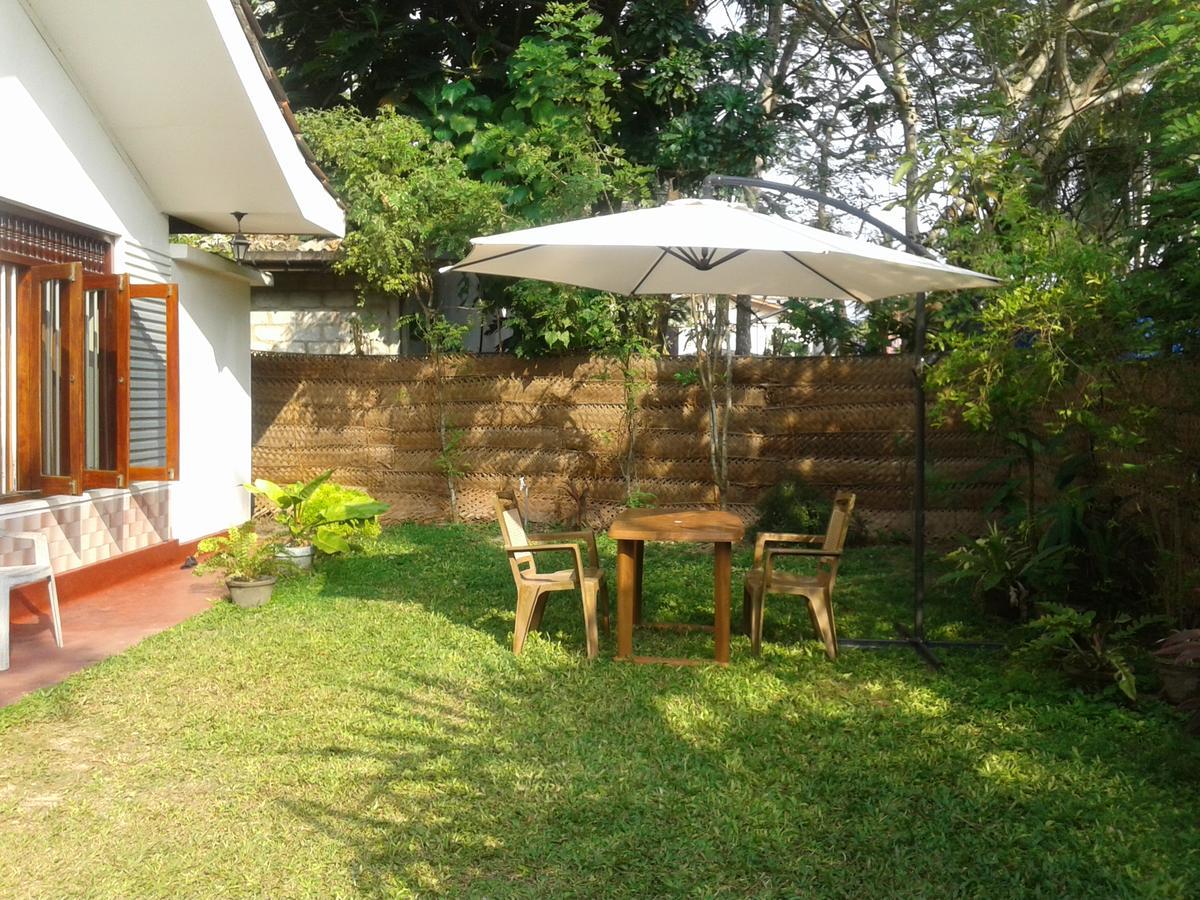 Family Guest House Mirissa Εξωτερικό φωτογραφία